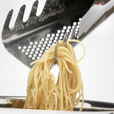 Utensile scola spaghetti.jpg